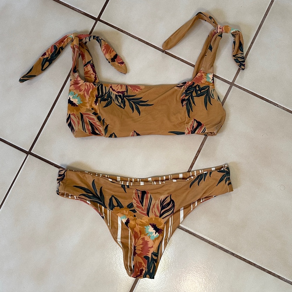 Rip Curl Flower Cheeky Bikini Reversible